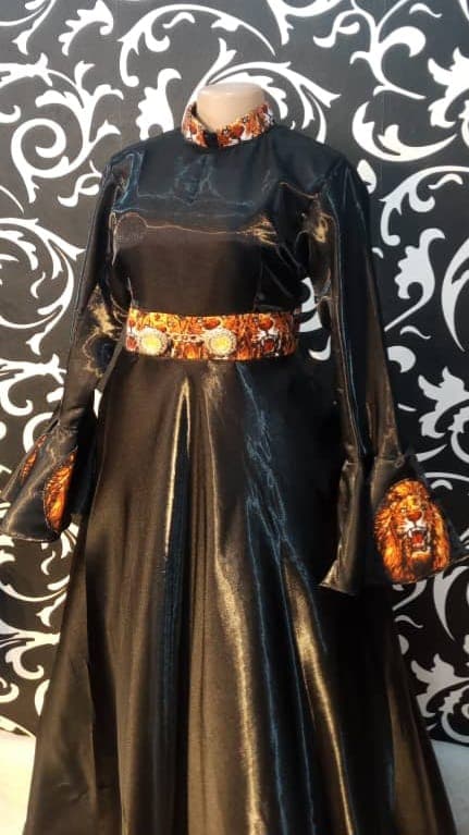 Black Clergy Gown With Lions Kf Tribe Of Judah Prints